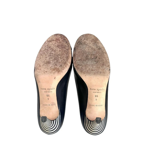 Kate Spade Black Leather Patent Cap with Stripe Heels Pumps With Bows 8.… - Picture 7 of 9